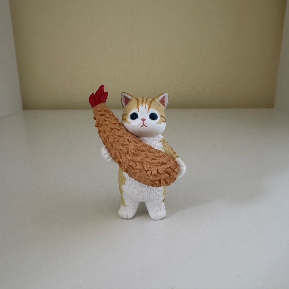Mofusand Fried Shrimp Cat Blind Box - Orange Cat Holding Tempura